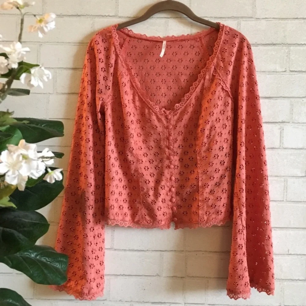 FREE PEOPLE Eyelet Blouse Bell Sleeves + Buttons Size Small